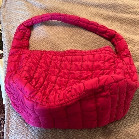 NWOT Do Everything In Love Pink Puffer Purse With Lots Of Pockets - Picture 1 of 8